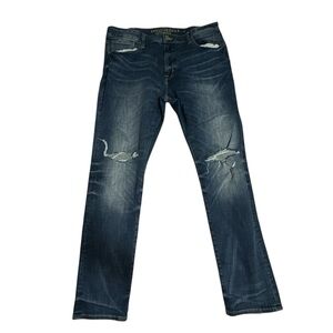Selling American Eagle men’s jeans, size 38x32. Style: Next Level Flex Slim Fit.